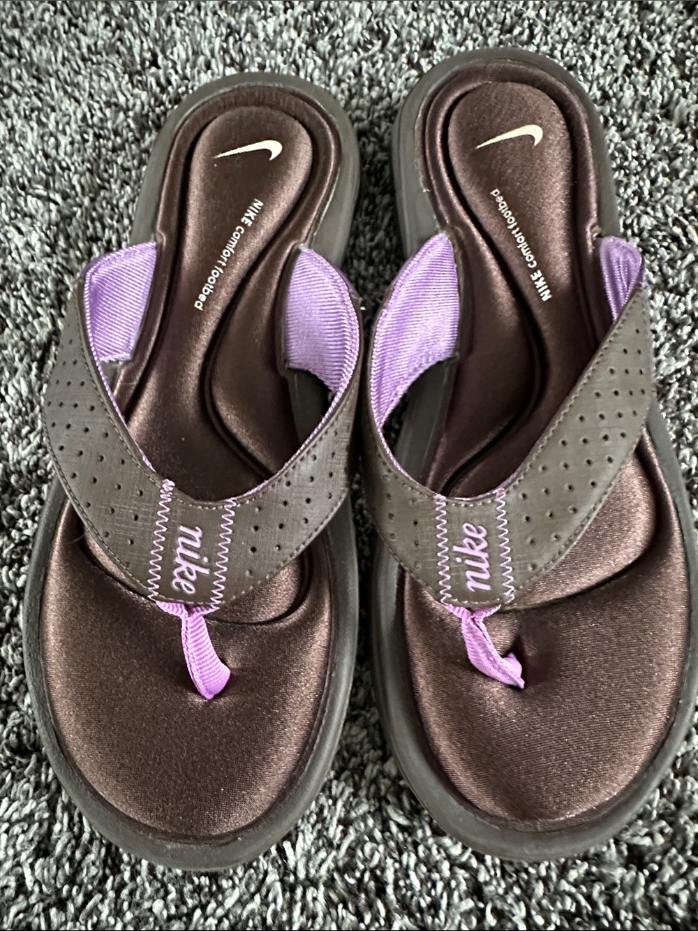 Nike Brown and Purple Cushioned Flip Flops - Picture 3 of 3